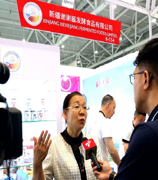 谢谢酱深圳展3.jpg